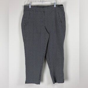 Women's Slim Fit Capri Pants